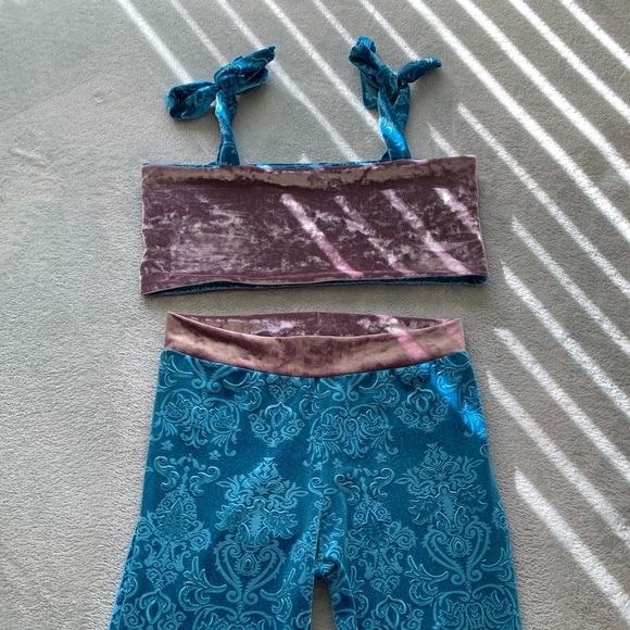 LUX MUSE TWO PIECE SET 💜 - Picture 7 of 8